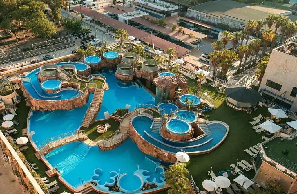 Spain 🇪🇸May - All inclusive