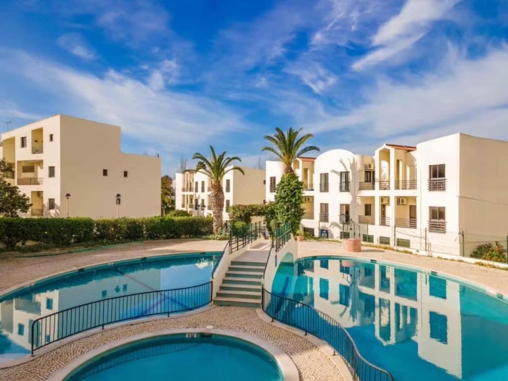 Budget Portugal escape ๐ต๐น