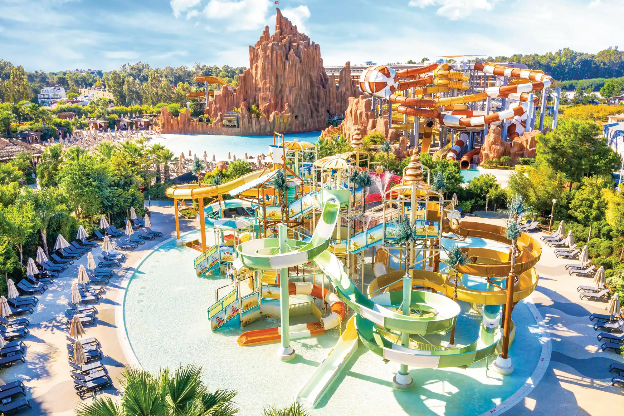 Land of Legends 🏰 Package holiday! 🤯