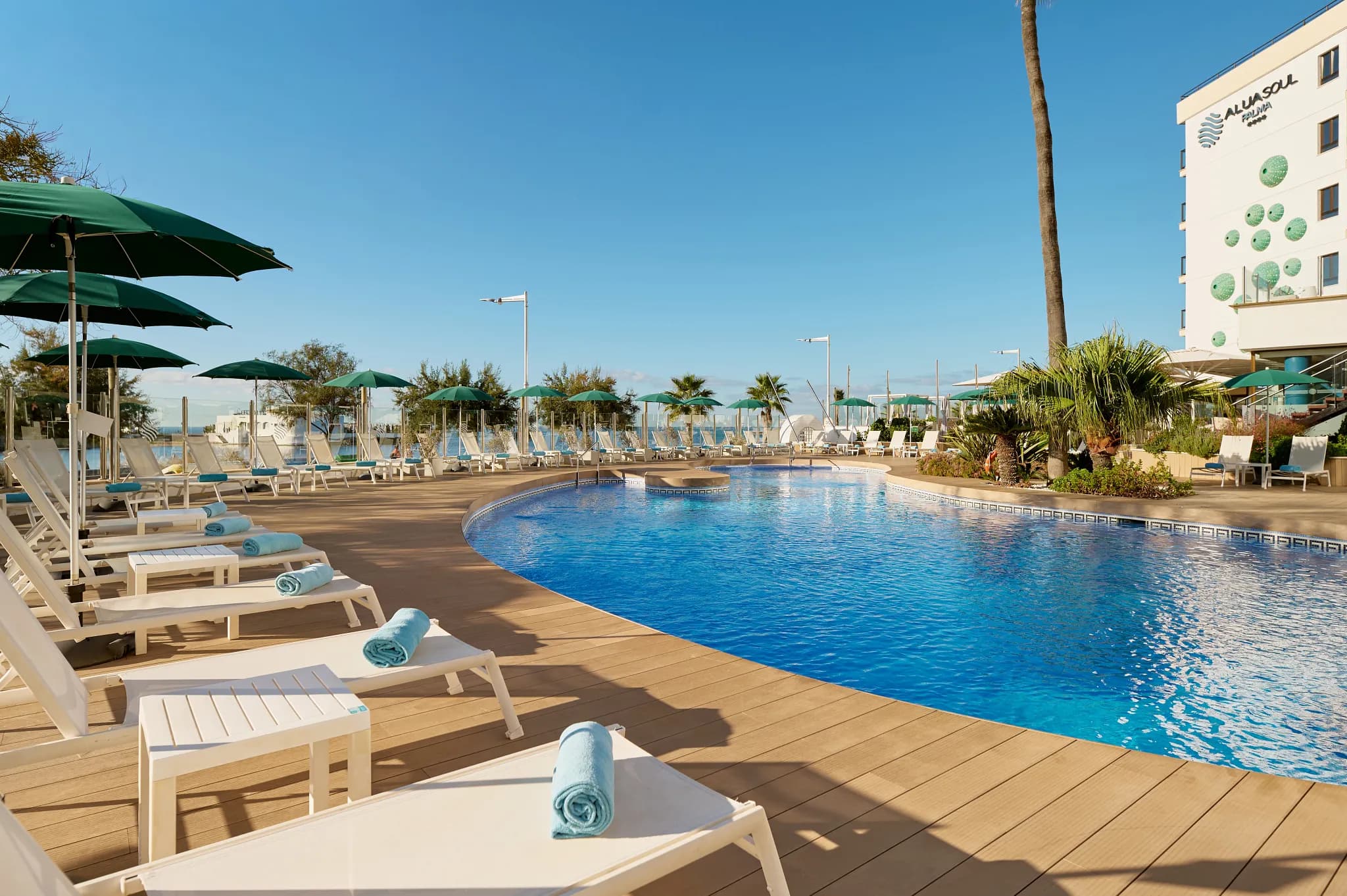 4* Majorca ποΈ 7 nights stay π¨ & Reutrn flights βοΈ